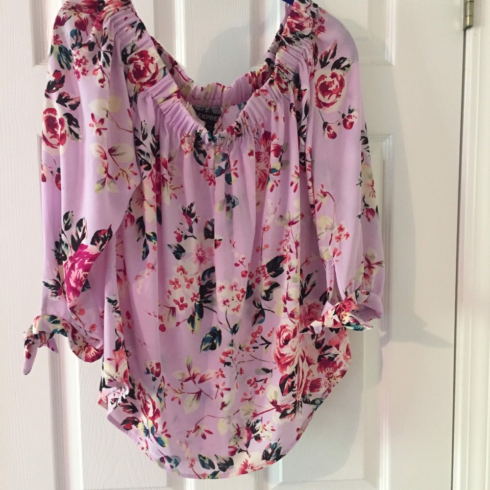 Express cold shoulders top